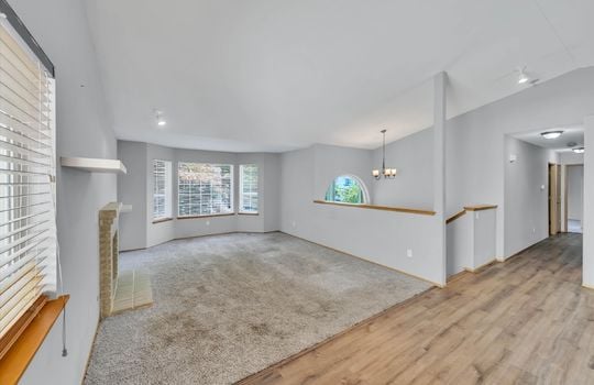 06-10728 211th Avenue Court E-6