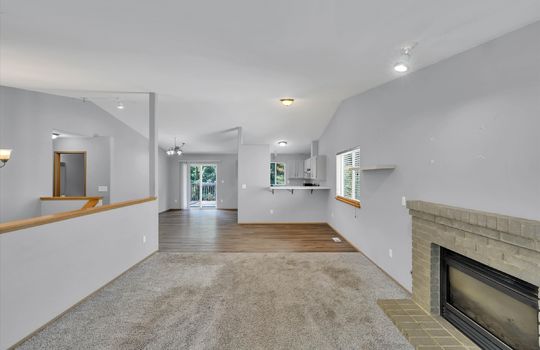 09-10728 211th Avenue Court E-9