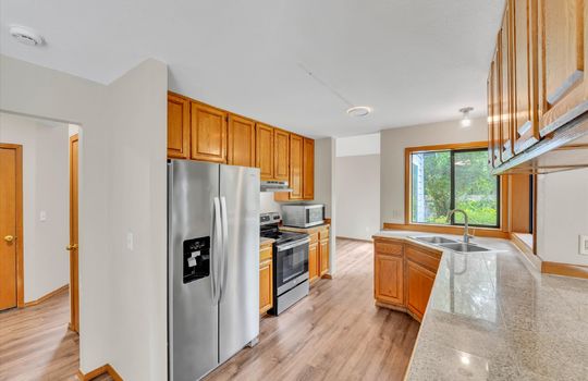 12-205 Spring Pl-12
