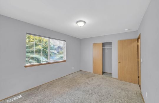 13-10728 211th Avenue Court E-13