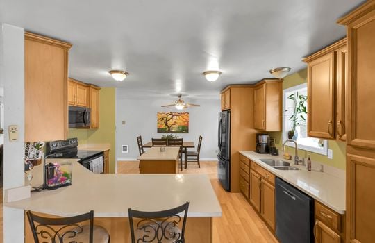 16-20116 53rd Avenue Court E-16