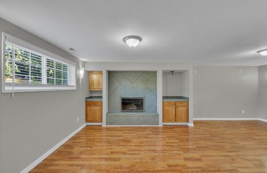 20-10207 64th Street Ct E-20