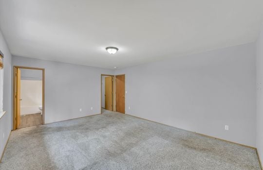 22-10728 211th Avenue Court E-22