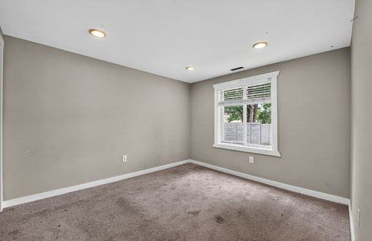 23_512_133rd_St_S-Bedroom-3779