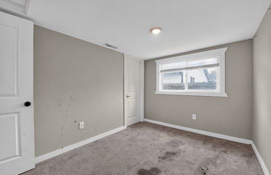 25_512_133rd_St_S-Bedroom-3793