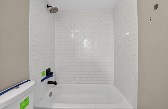 32_512_133rd_St_S-Bathroom-3797