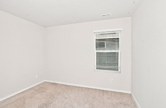 008 - Bedroom