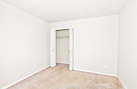 009 - Bedroom