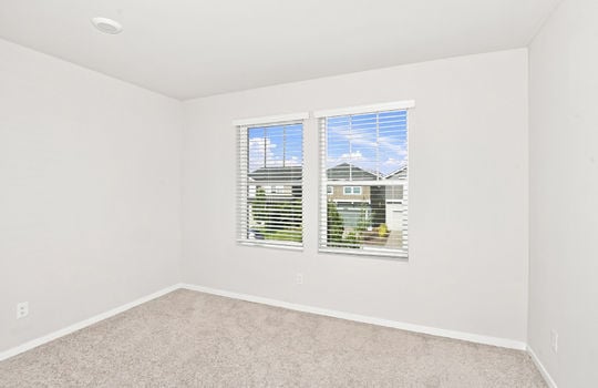 011 - Bedroom