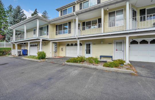 03-32711 1st Ave S-3