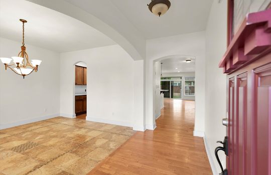05-4712 204th St Ct E-5
