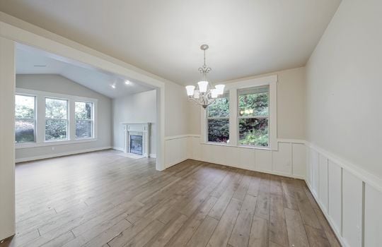 11-18301 62nd St E-11