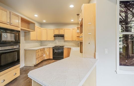 13-18301 62nd St E-13