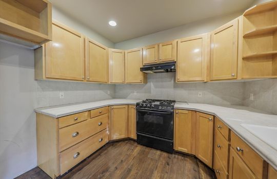 17-18301 62nd St E-17