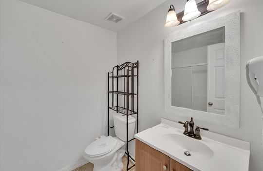 17-7236 163rd St E-17