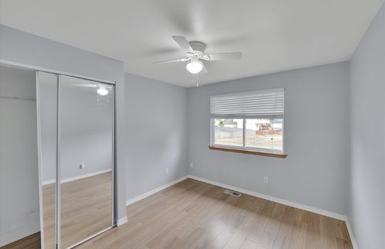18-7236 163rd St E-18