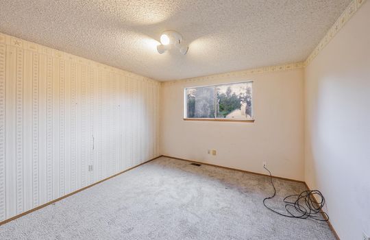 19-31616 3rd Pl S-19