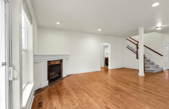 21-4712 204th St Ct E-21