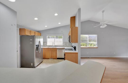 21-7236 163rd St E-21