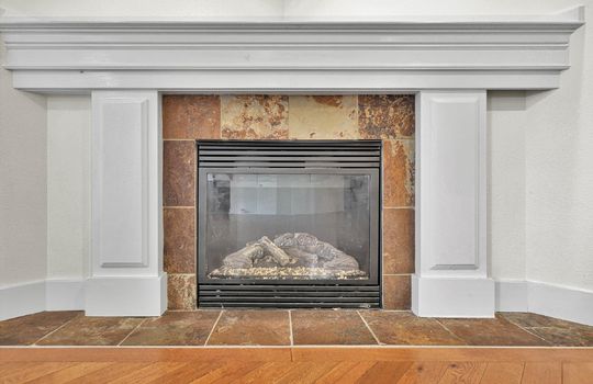 22-4712 204th St Ct E-22