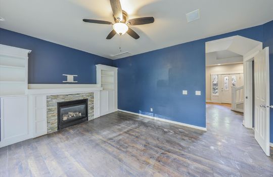 24-18301 62nd St E-24