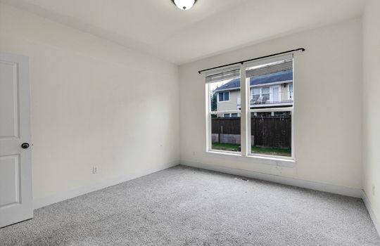 25-4712 204th St Ct E-25