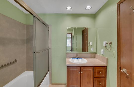 26-32711 1st Ave S-26