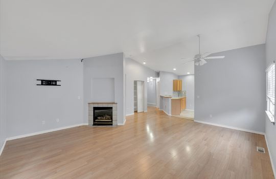 26-7236 163rd St E-26