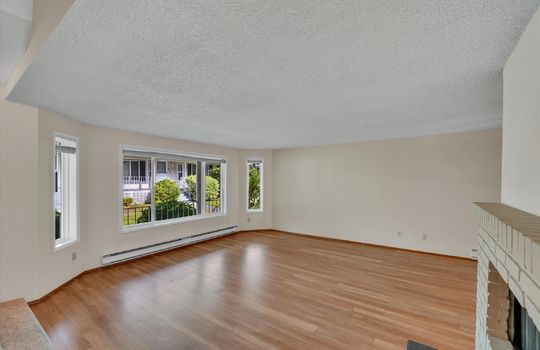 32-32711 1st Ave S-32