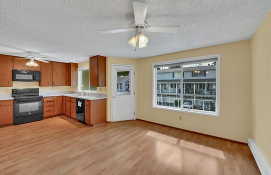 33-32711 1st Ave S-33