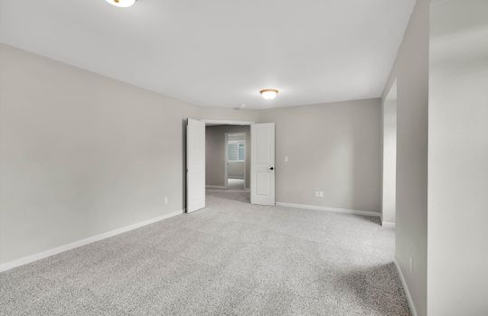 37-20615 95th Avenue Court E-37