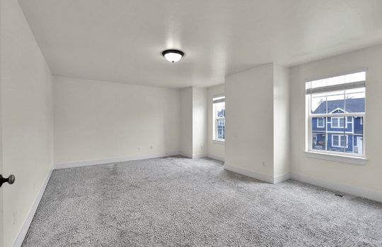 38-4712 204th St Ct E-38