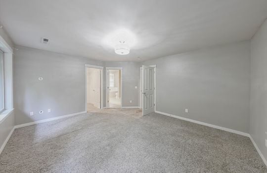 42-18301 62nd St E-42