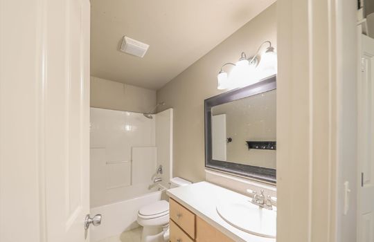 50-18301 62nd St E-50