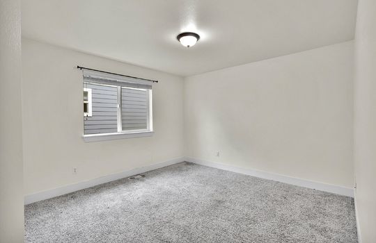 50-4712 204th St Ct E-50