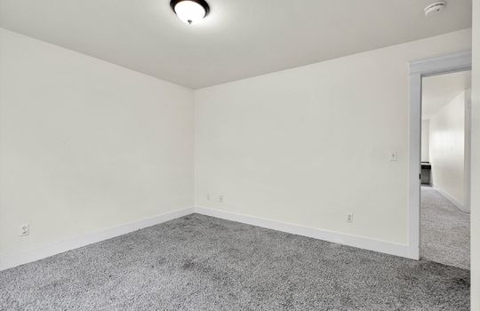 53-4712 204th St Ct E-53