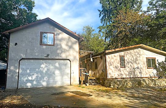 Exterior 353rd