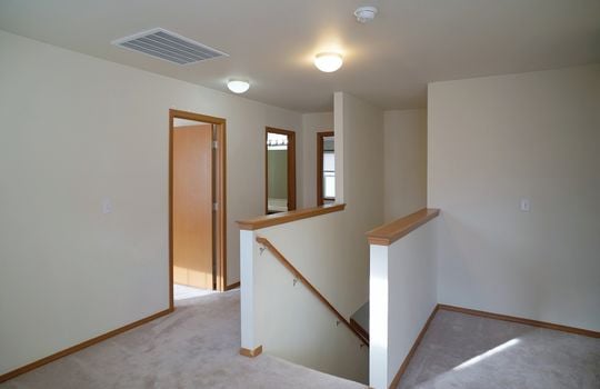 17-upstairs-hall