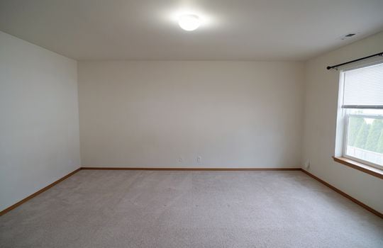 20-primary-bedroom