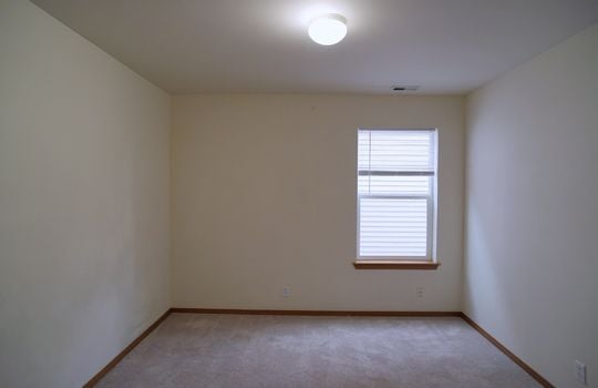 29-upstairs-bedroom