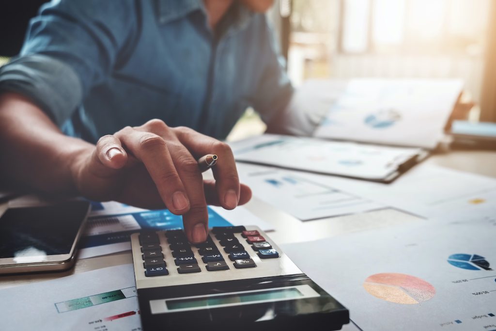 calculating-mortgage-1024x683