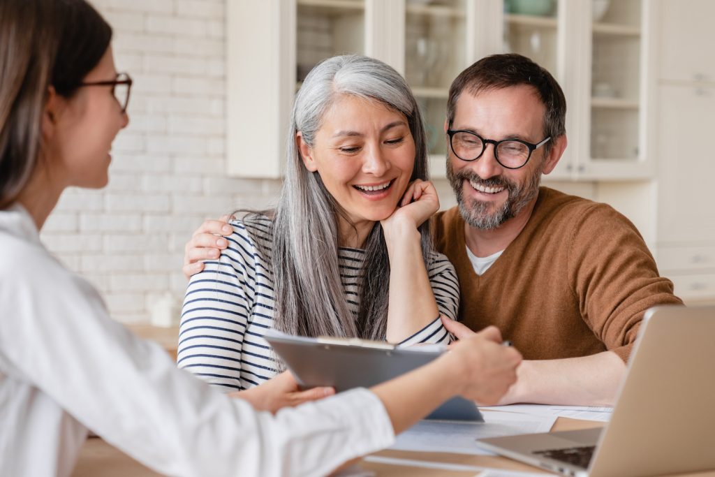real-estate-meeting-1024x683