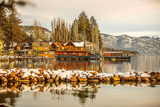 Full-Time Waterfront Living