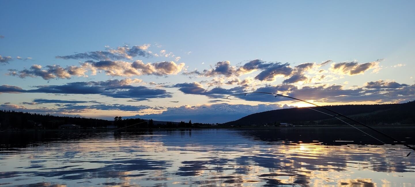 Fishing-on-Horse-Lake-BC-at-Sunset