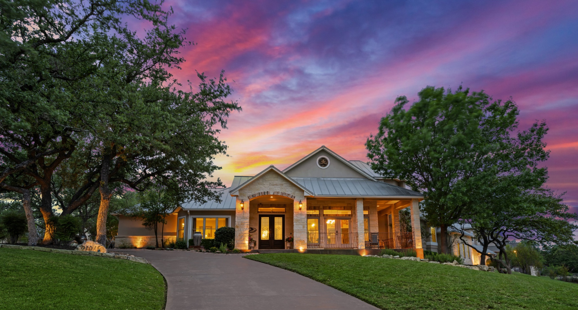 Dallas, texas - april 2023 a home at sunset