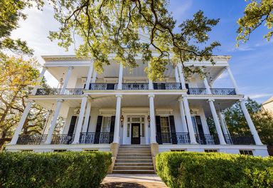 Historical,Houses,In,The,Garden,District,Of,New,Orleans,,Louisiana