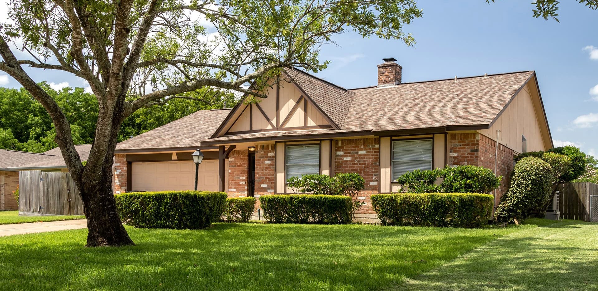 A typical ranch style house in Texas (1)-1