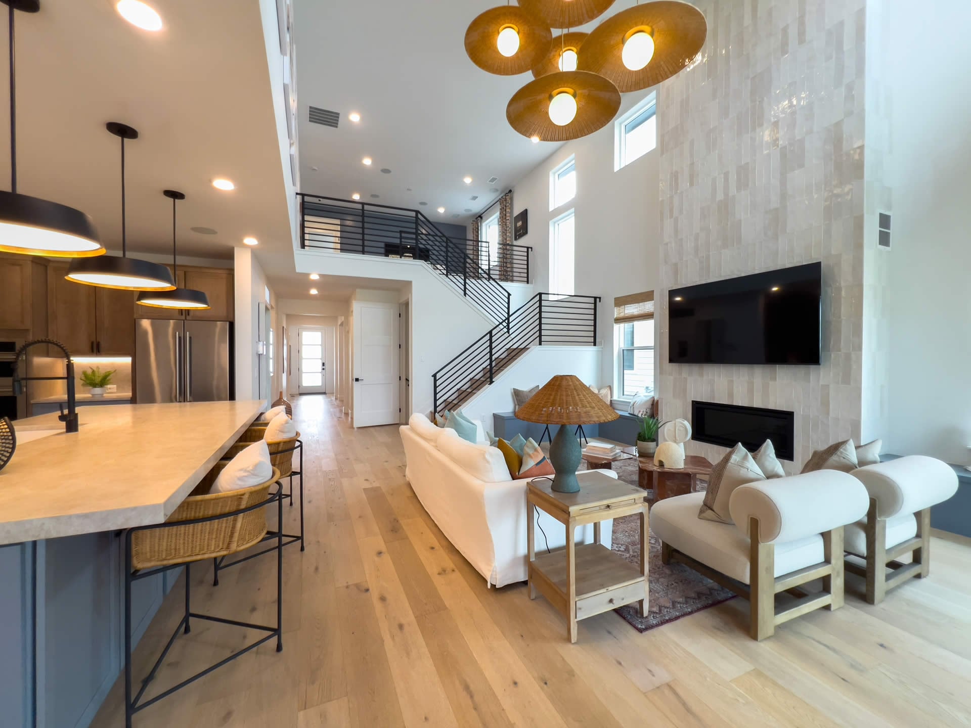 Luxury home search