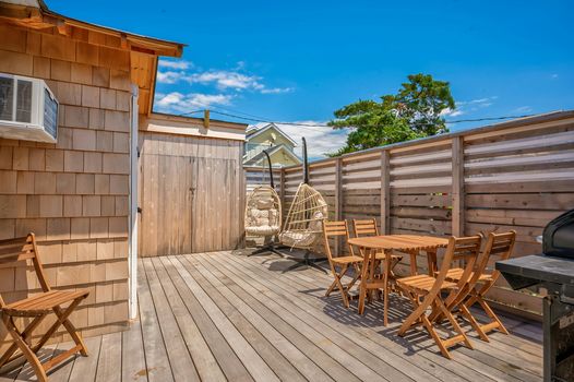 008-466826-296CottageWalk-10_13453496