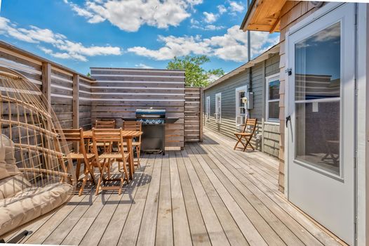 010-466826-296CottageWalk-12_13453498